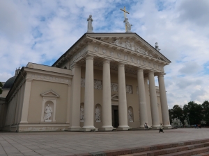Bazylika archikatedralna św. Stanisława i św. Władysława