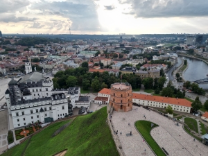 Wilno z góry, na pierwszym planie Baszta Giedymira