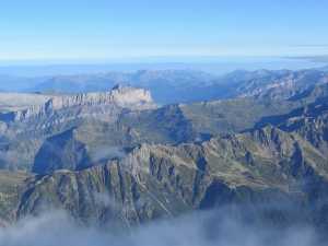 Widok z Aiguille du Midi na Chaine des Fiz