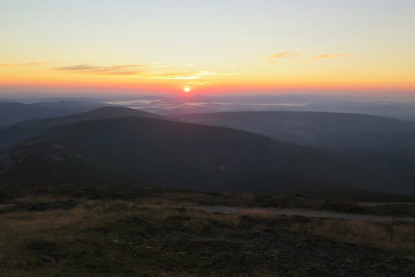 Wschód Słońca na Śnieżce, Karkonosze